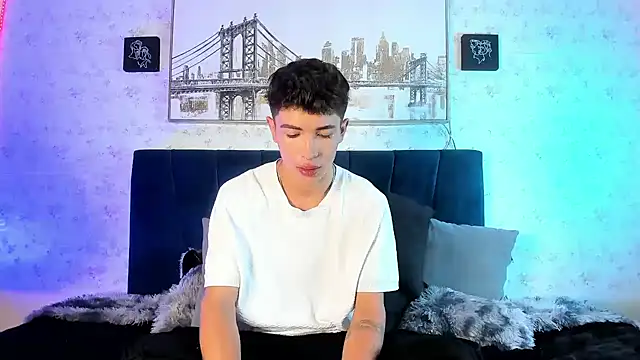 Snapshot of Andrew_thevil chatting on 01-09-25, 07:42 Andrew thevil online show from 01-09-25, 07:42