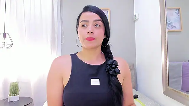 Paula Desousa online show from 10-20-25, 07:25