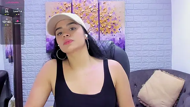 Paula Desousa online show from 10-24-25, 07:32