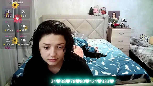 Snapshot of juliettkalen chatting on 06-24-26, 03:27 juliettkalen online show from 06-24-26, 03:27