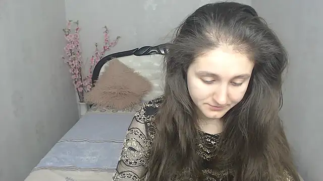 Holliy Cooper online show from 03-05-25, 09:38