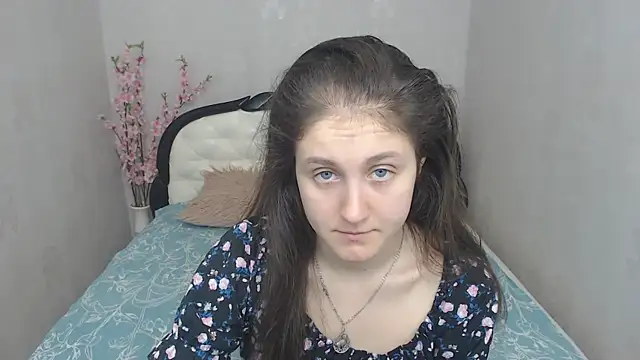 Holliy Cooper online show from 03-19-25, 08:23