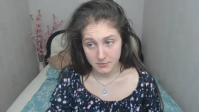 Holliy Cooper online show from 03-19-25, 02:35