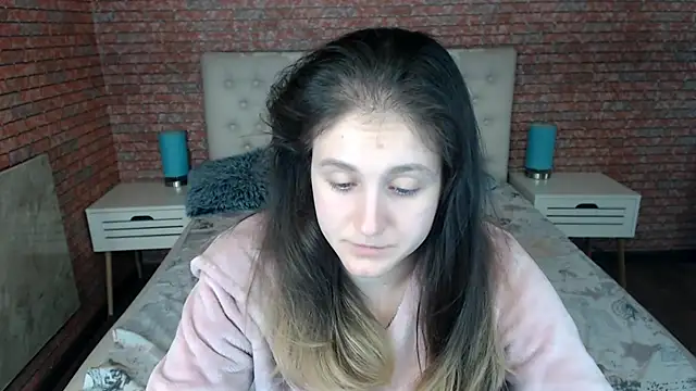 Holliy Cooper online show from 09-22-25, 07:54