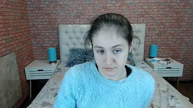 Holliy Cooper online show from 10-29-25, 09:00