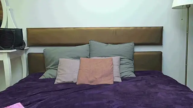 Snapshot of MissYvie chatting on 01-26-25, 09:51 MissYvie online show from 01-26-25, 09:51