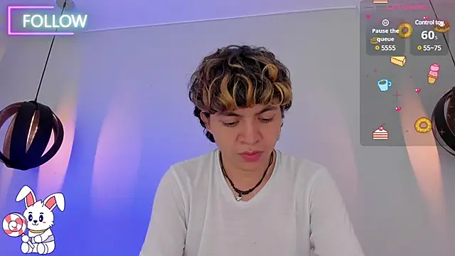 Snapshot of Lucaas_King chatting on 01-08-25, 12:06 Lucaas King online show from 01-08-25, 12:06