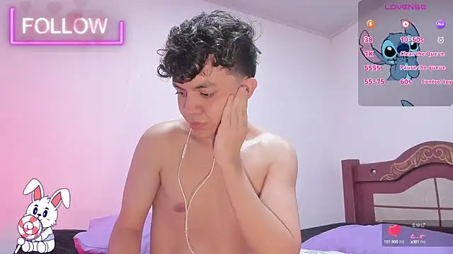 Snapshot of Lucaas_King chatting on 02-01-25, 01:02 Lucaas King online show from 02-01-25, 01:02