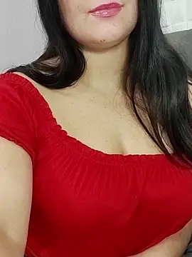 Snapshot of ErikaVlovely chatting on 10-10-25, 03:55 ErikaVlovely online show from 10-10-25, 03:55