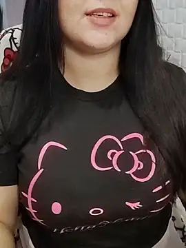 Snapshot of ErikaVlovely chatting on 11-09-25, 01:42 ErikaVlovely online show from 11-09-25, 01:42