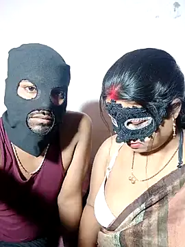 Snapshot of Something_61 chatting on 03-07-25, 04:33 Something 61 online show from 03-07-25, 04:33