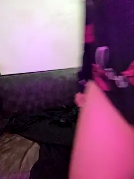 Snapshot of Zeina2024 chatting on 03-28-26, 10:37 Zeina2024 online show from 03-28-26, 10:37