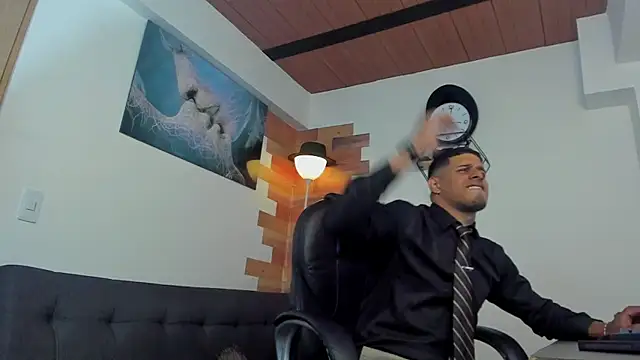 Snapshot of vincen_jose chatting on 12-17-24, 02:44 vincen jose online show from 12-17-24, 02:44