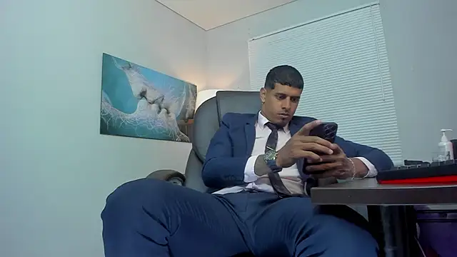 Snapshot of vincen_jose chatting on 11-28-25, 02:58 vincen jose online show from 11-28-25, 02:58