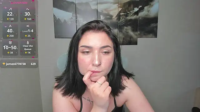 Snapshot of Sourr_Lollipop chatting on 05-15-26, 10:50 Sourr Lollipop online show from 05-15-26, 10:50