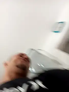 emrehliug12 online show from 09-12-25, 04:40