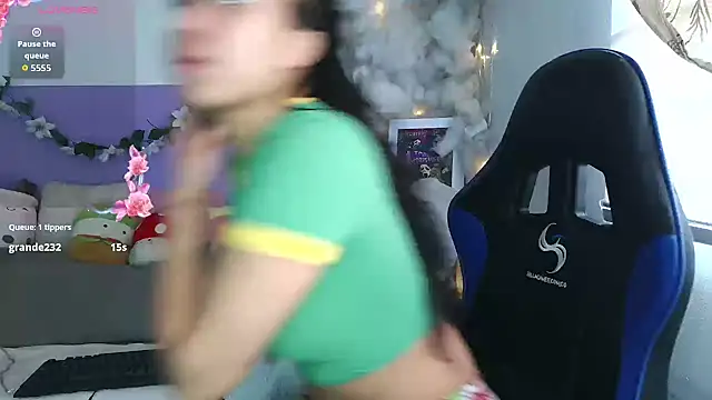 Snapshot of northly chatting on 10-04-25, 02:48 northly online show from 10-04-25, 02:48