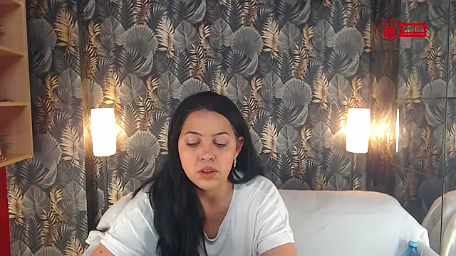 Snapshot of jessthewicked chatting on 12-21-24, 02:26 jessthewicked online show from 12-21-24, 02:26