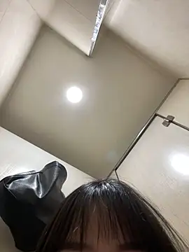 Snapshot of Asia-Lynn chatting on 03-21-25, 05:12 Asia-Lynn online show from 03-21-25, 05:12