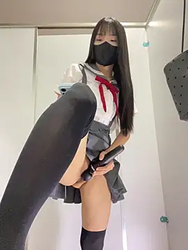 Snapshot of Asia-Lynn chatting on 11-12-25, 10:48 Asia-Lynn online show from 11-12-25, 10:48