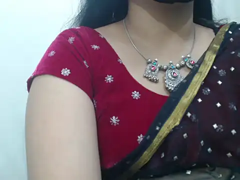 Snapshot of Lovely_Siri_23 chatting on 06-17-26, 05:25 Lovely Siri 23 online show from 06-17-26, 05:25