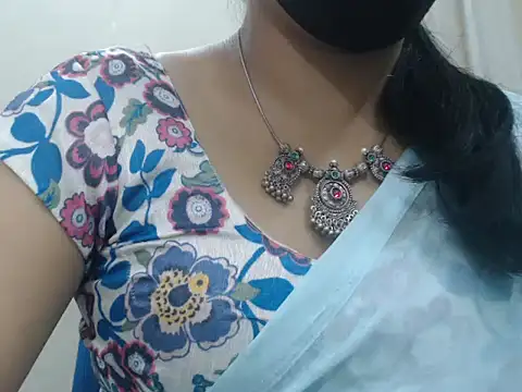 Snapshot of Lovely_Siri_23 chatting on 06-21-26, 02:19 Lovely Siri 23 online show from 06-21-26, 02:19