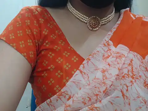 Snapshot of Lovely_Siri_23 chatting on 07-20-26, 06:21 Lovely Siri 23 online show from 07-20-26, 06:21