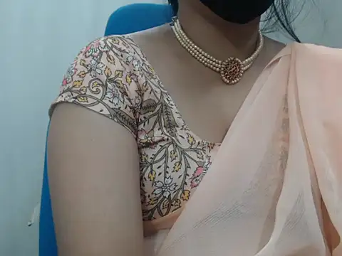 Snapshot of Lovely_Siri_23 chatting on 07-28-26, 08:52 Lovely Siri 23 online show from 07-28-26, 08:52