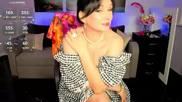 Snapshot of Sofia_Ford chatting on 06-18-26, 10:41 Sofia Ford online show from 06-18-26, 10:41