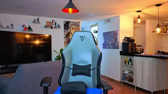 Michael Diamond online show from 04-10-26, 02:17