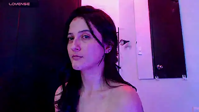 Snapshot of AlissonnFoxx chatting on 06-12-26, 05:28 AlissonnFoxx online show from 06-12-26, 05:28