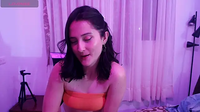 Snapshot of AlissonnFoxx chatting on 07-02-26, 05:35 AlissonnFoxx online show from 07-02-26, 05:35