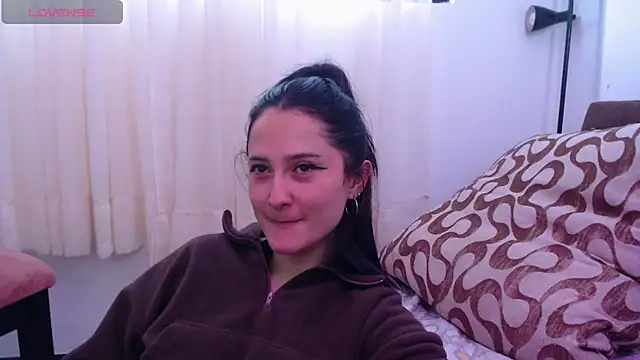 Snapshot of AlissonnFoxx chatting on 07-26-26, 11:28 AlissonnFoxx online show from 07-26-26, 11:28