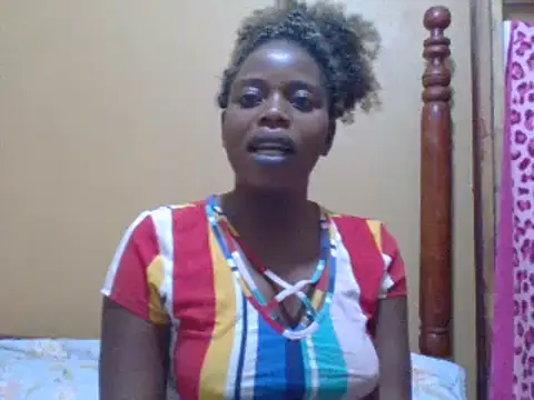 Snapshot of sweetbabra1 chatting on 02-09-25, 06:22 sweetbabra1 online show from 02-09-25, 06:22