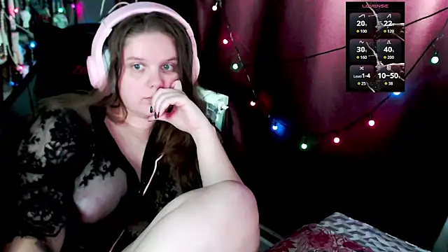 Snapshot of so_cute777 chatting on 12-17-25, 06:30 so cute777 online show from 12-17-25, 06:30