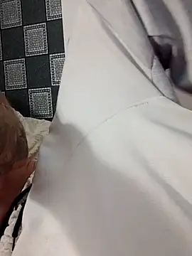 PIercingBoy38 online show from 09-10-25, 11:27