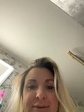 Bella-Tight online show from 02-18-26, 07:10