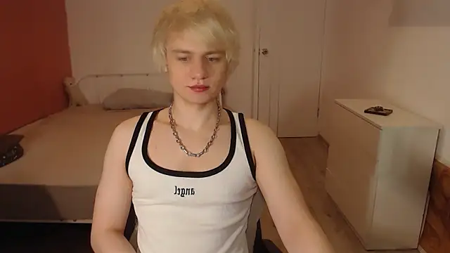 Oliver sweet  online show from 02-08-26, 01:53