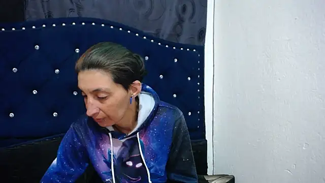 Snapshot of anyu1306 chatting on 03-22-25, 08:18 anyu1306 online show from 03-22-25, 08:18