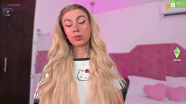 Snapshot of Miss_sagitario chatting on 03-17-25, 12:14 Miss sagitario online show from 03-17-25, 12:14