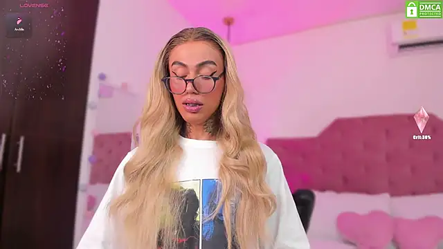 Snapshot of Miss_sagitario chatting on 03-21-25, 03:13 Miss sagitario online show from 03-21-25, 03:13