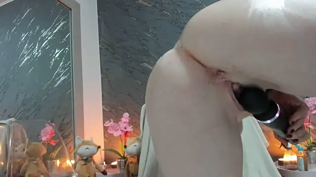 Snapshot of Rayanablackandwhite chatting on 10-21-25, 08:20 Rayanablackandwhite online show from 10-21-25, 08:20