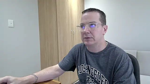 BrettJ81 online show from 03-02-25, 01:05