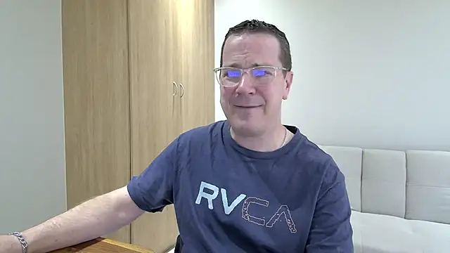 BrettJ81 online show from 09-08-25, 02:38