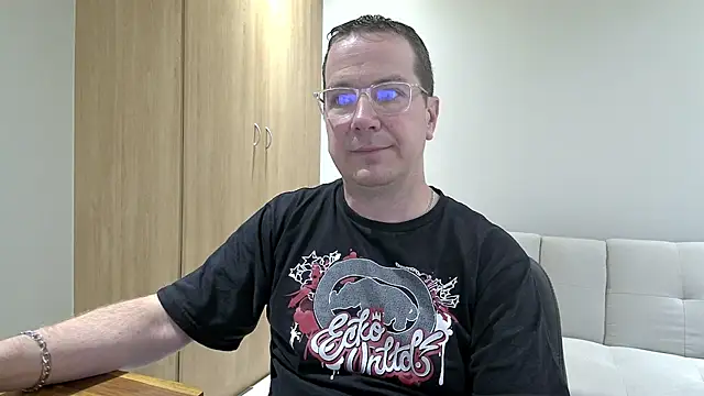 BrettJ81 online show from 12-03-25, 03:21