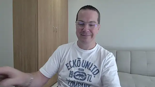 BrettJ81 online show from 05-01-26, 11:59