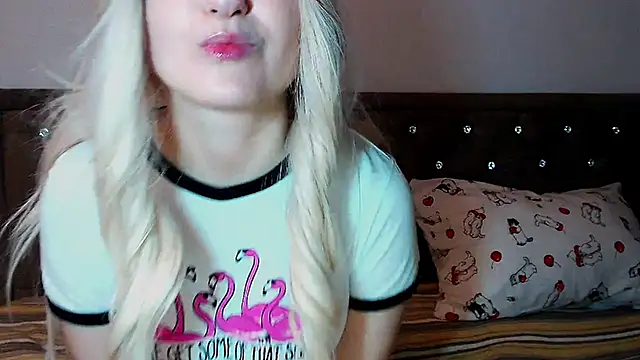 Sara4uu online show from 09-15-25, 12:32