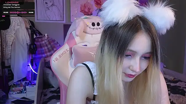 Evie Ro online show from 02-05-25, 08:14