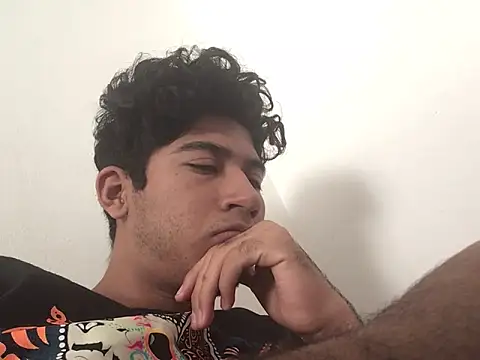 Snapshot of Mangopitudo chatting on 12-29-24, 06:27 Mangopitudo online show from 12-29-24, 06:27