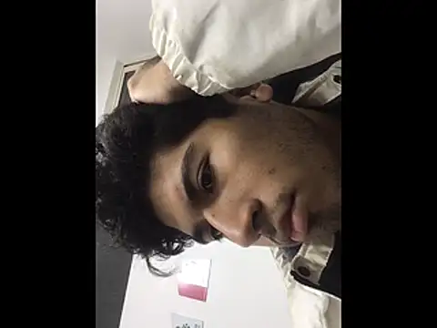 Snapshot of Mangopitudo chatting on 12-15-25, 09:02 Mangopitudo online show from 12-15-25, 09:02